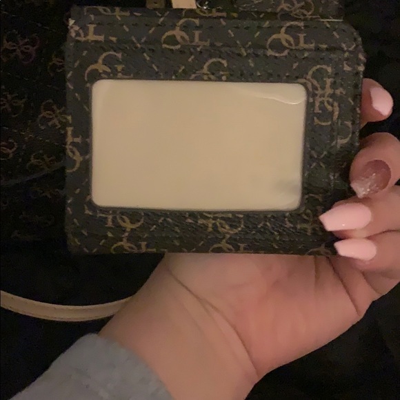 Guess bag and wallet 2 in 1 - Picture 6 of 8